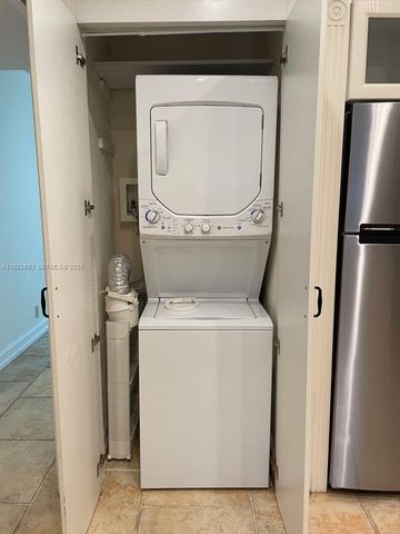 3141 N Palm Aire Dr 3141, Pompano Beach, FL 33069