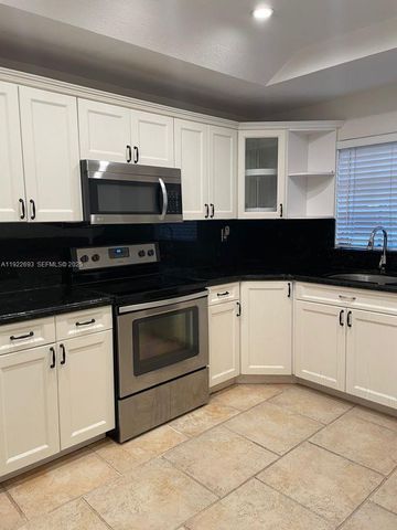 3141 N Palm Aire Dr 3141, Pompano Beach, FL 33069