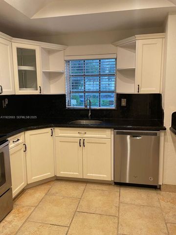 3141 N Palm Aire Dr 3141, Pompano Beach, FL 33069