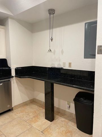 3141 N Palm Aire Dr 3141, Pompano Beach, FL 33069