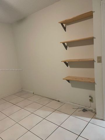 3141 N Palm Aire Dr 3141, Pompano Beach, FL 33069