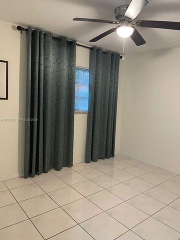 3141 N Palm Aire Dr 3141, Pompano Beach, FL 33069