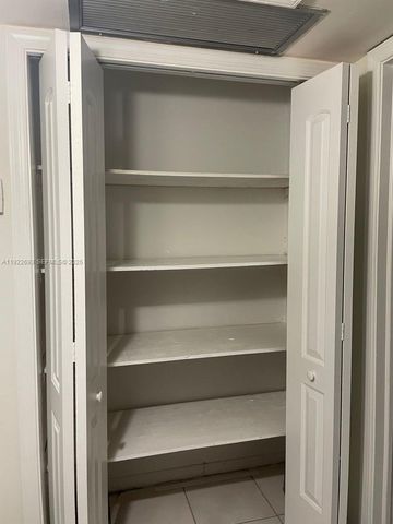 3141 N Palm Aire Dr 3141, Pompano Beach, FL 33069