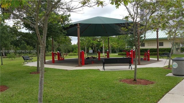 3141 N Palm Aire Dr 3141, Pompano Beach, FL 33069