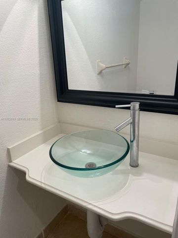 3141 N Palm Aire Dr 3141, Pompano Beach, FL 33069