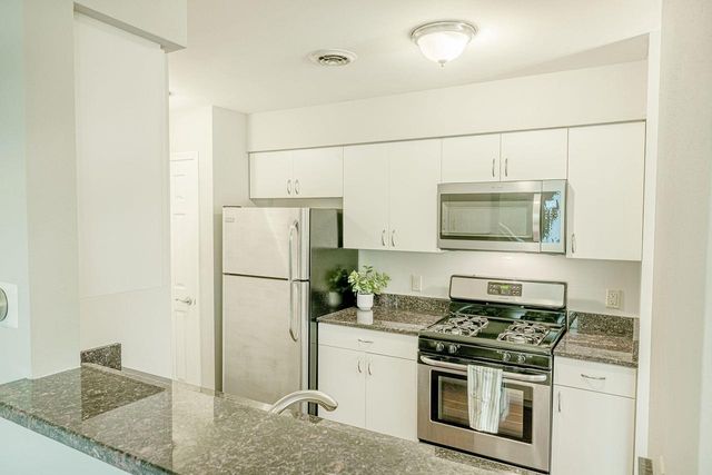 2831 HOLBORN Circle, Madison, WI 53718