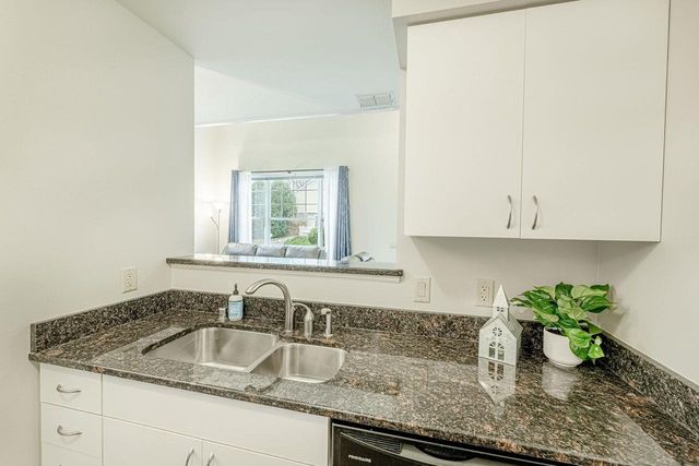 2831 HOLBORN Circle, Madison, WI 53718