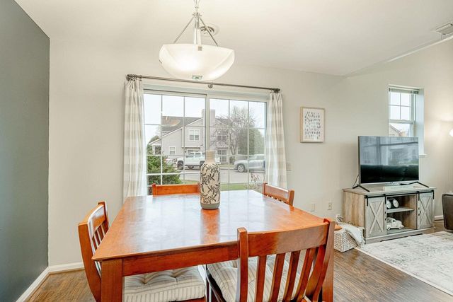 2831 HOLBORN Circle, Madison, WI 53718