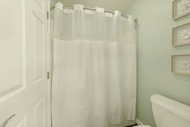 2831 HOLBORN Circle, Madison, WI 53718