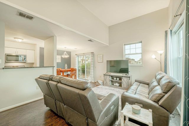 2831 HOLBORN Circle, Madison, WI 53718