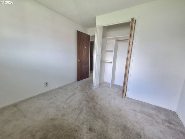 4005 ELMWOOD St, Tillamook, OR 97141