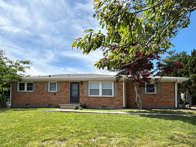 850 Glendale Dr, Clarksville, TN 37043