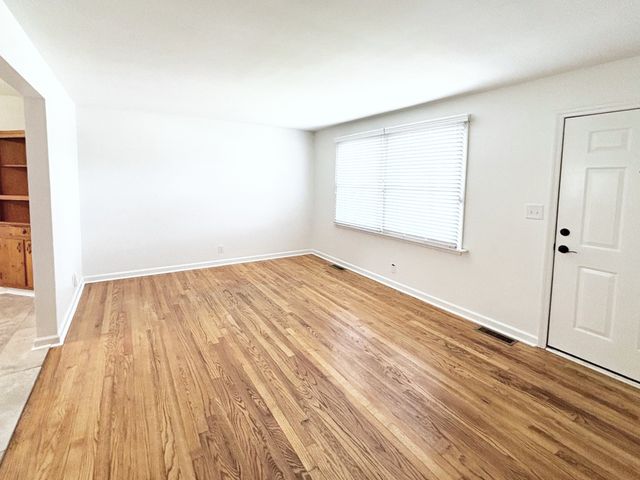 850 Glendale Dr, Clarksville, TN 37043