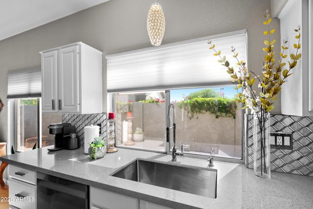 6773 E LAS MANANITAS Drive, Gold Canyon, AZ 85118