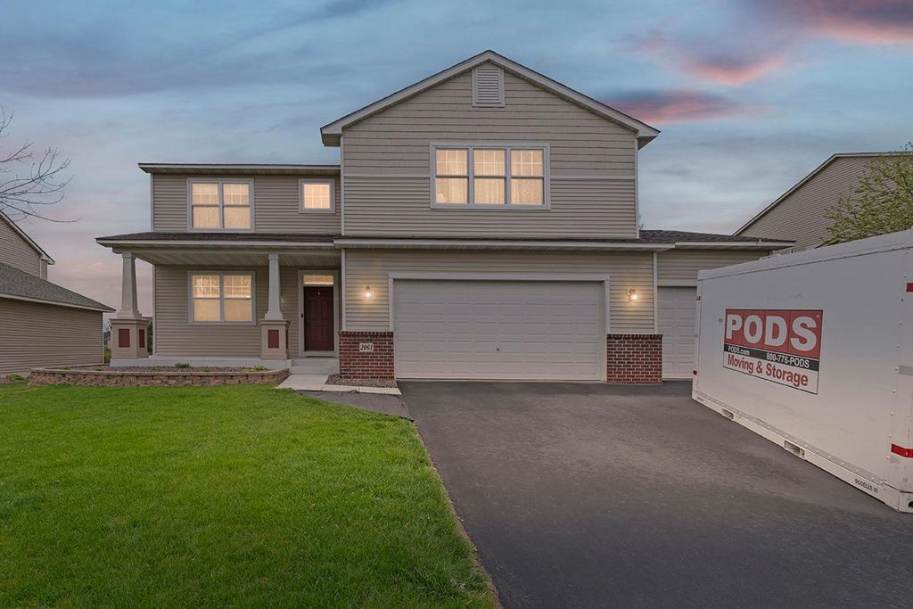 2061 Winterberry Lane, Shakopee, MN 55379