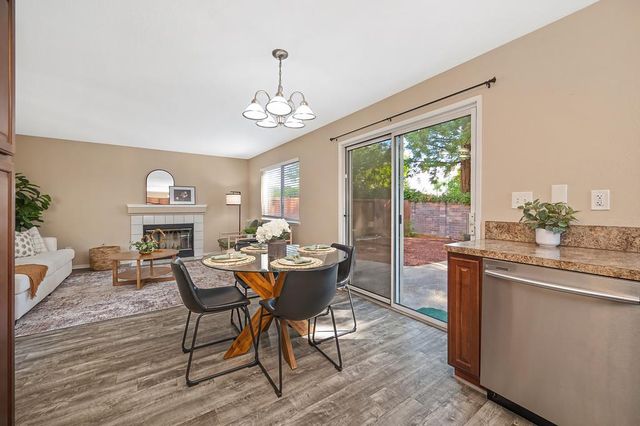 8749 White Cedar Ln, Elk Grove, CA 95758