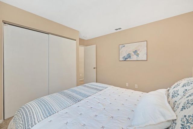 8749 White Cedar Ln, Elk Grove, CA 95758