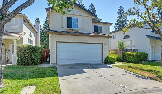 8749 White Cedar Ln, Elk Grove, CA 95758