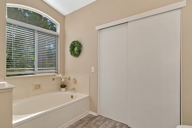 8749 White Cedar Ln, Elk Grove, CA 95758