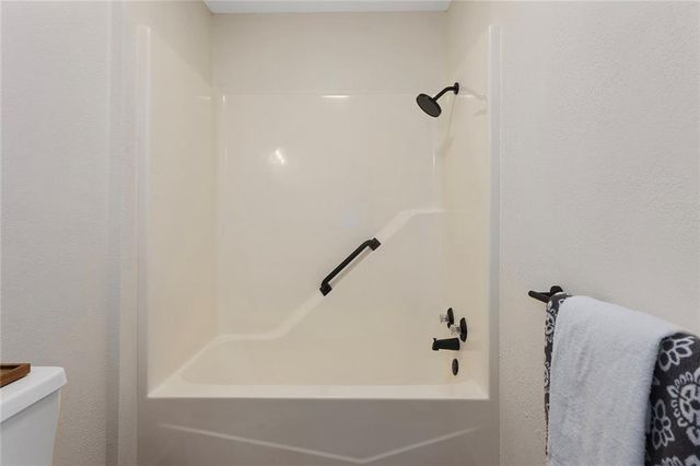 308 17th Avenue N, Greenwood, MO 64034