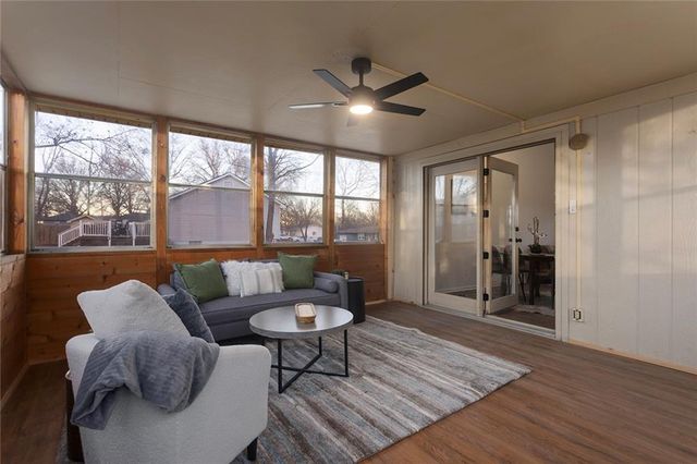 308 17th Avenue N, Greenwood, MO 64034