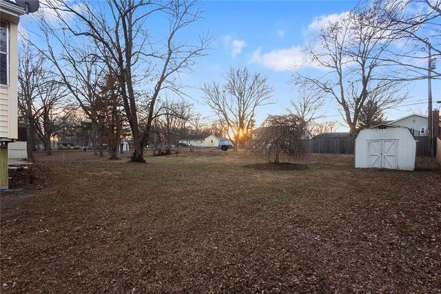 308 17th Avenue N, Greenwood, MO 64034