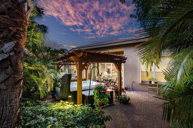 6944 Southport Drive, Boynton Beach, FL 33472