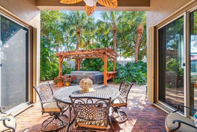 6944 Southport Drive, Boynton Beach, FL 33472