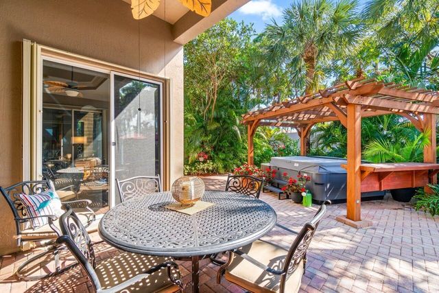 6944 Southport Drive, Boynton Beach, FL 33472