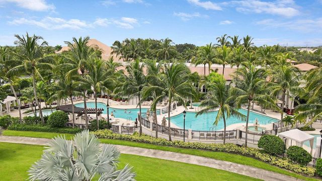 6944 Southport Drive, Boynton Beach, FL 33472