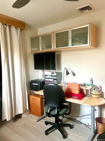 11 Post Crossing, East Quogue, NY 11942