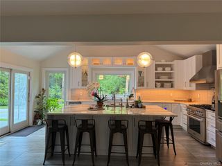 11 Post Crossing, East Quogue, NY 11942