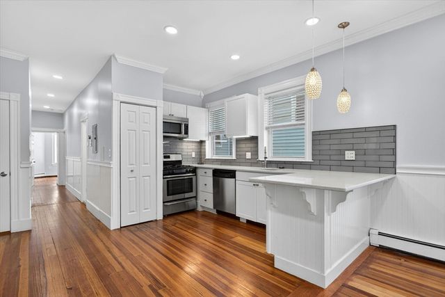 34 Sumner St 3, Revere, MA 02151