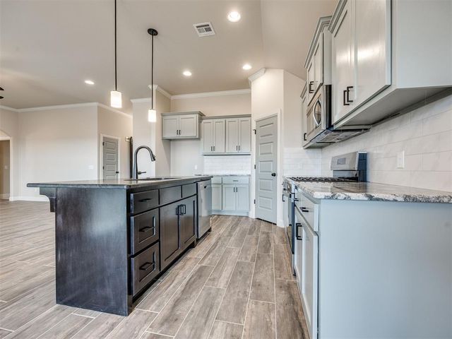 4201 Buffalo Grass Drive, Edmond, OK 73025
