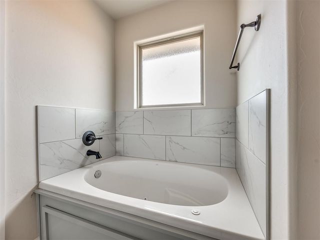 4201 Buffalo Grass Drive, Edmond, OK 73025