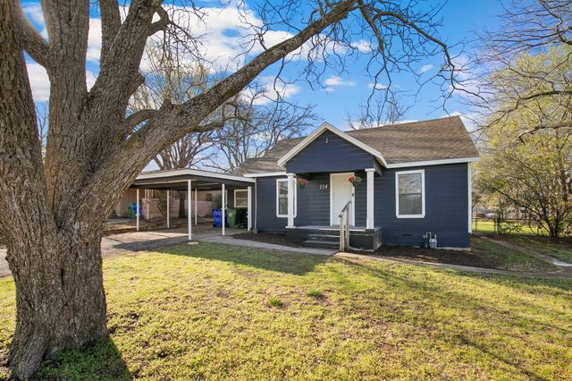 114 Otis Street, Whitesboro, TX 76273