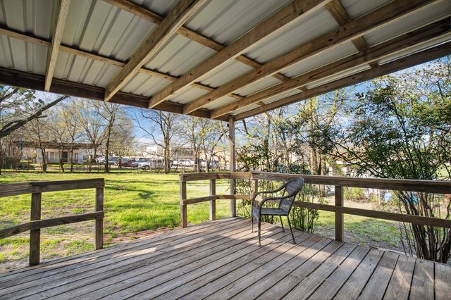 114 Otis Street, Whitesboro, TX 76273