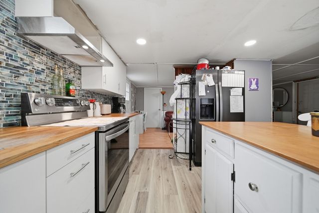 26 Sixteenth, Haverhill, MA 01830
