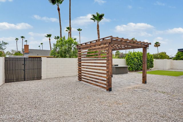 3117 E SWEETWATER Avenue, Phoenix, AZ 85032