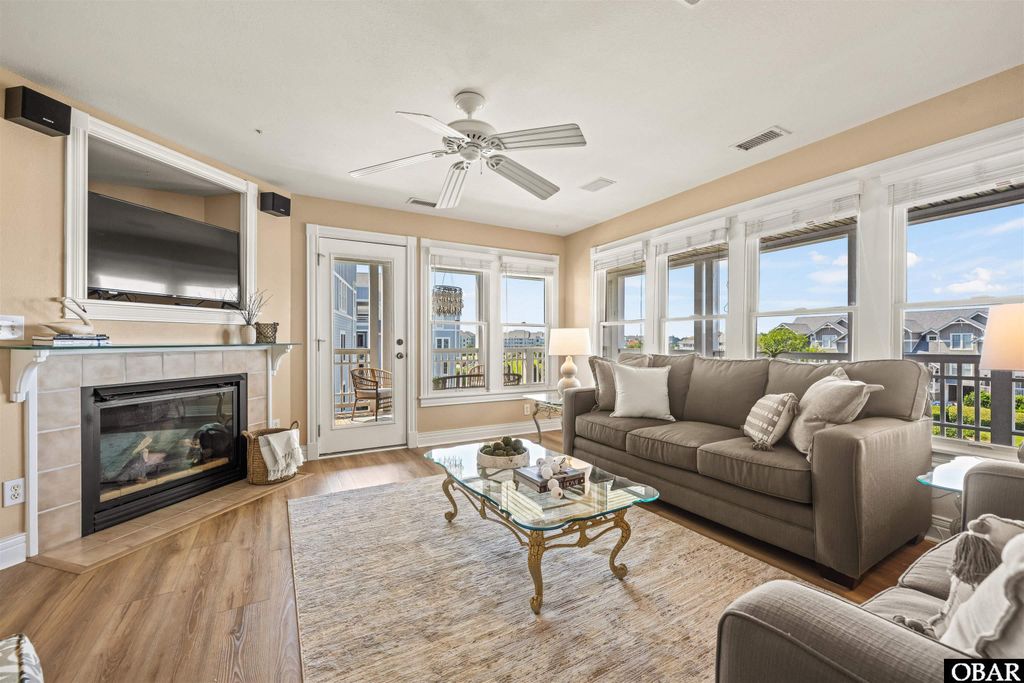 Image 2 of property listing at 1321 Ballast Point Drive Unit 1321, Manteo, NC 27954