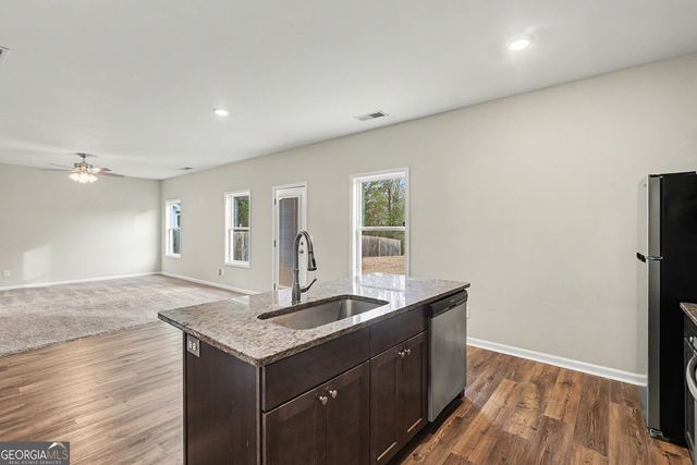 167 Waters Edge Parkway, Temple, GA 30179