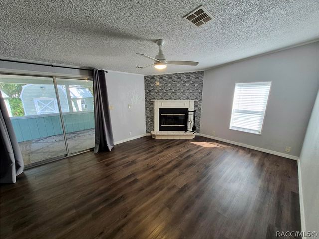 1987 S Colonial Avenue, Homosassa, FL 34448