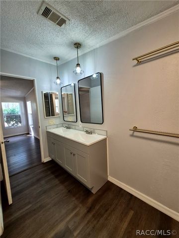 1987 S Colonial Avenue, Homosassa, FL 34448