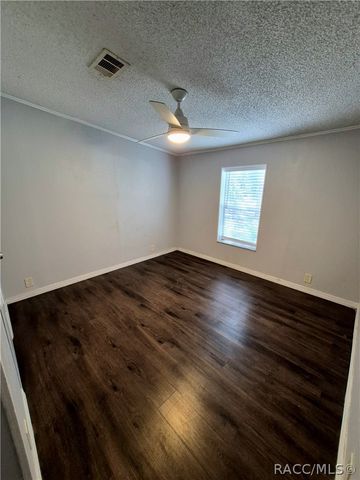 1987 S Colonial Avenue, Homosassa, FL 34448