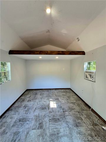 1987 S Colonial Avenue, Homosassa, FL 34448