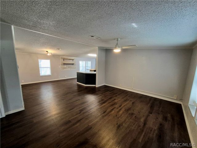 1987 S Colonial Avenue, Homosassa, FL 34448