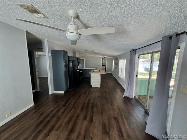 1987 S Colonial Avenue, Homosassa, FL 34448