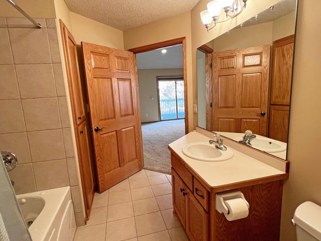 1877 156th Lane NW, Andover, MN 55304