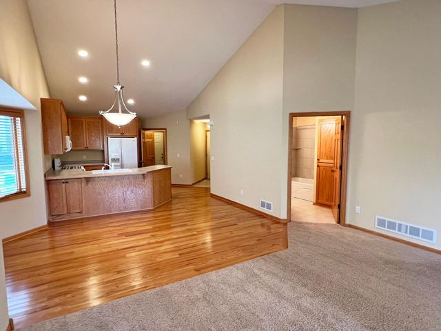 1877 156th Lane NW, Andover, MN 55304