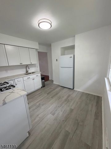 627 Warfield Rd, North Plainfield Boro, NJ 07063